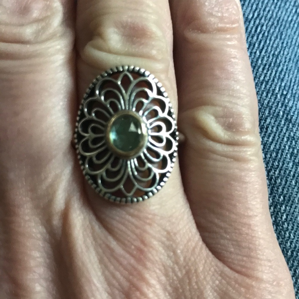 Elegant Silver Filigree Ring with Peridot Gemstone